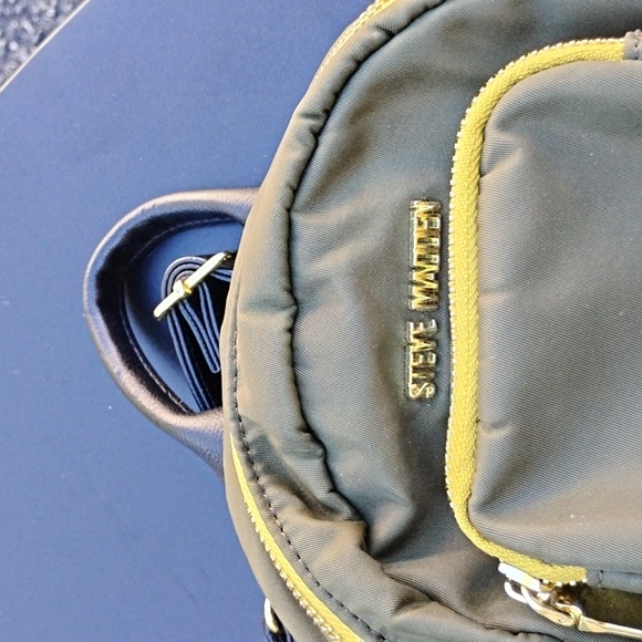 Steve Madden mini backpack - Picture 2 of 7